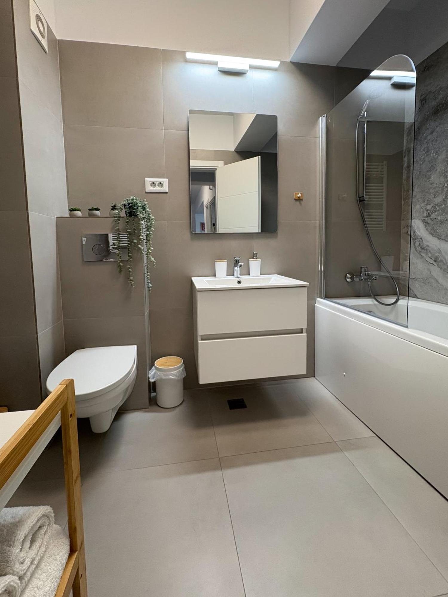 The Cozy Flat - Modern, New, 2 Rooms Apartment, Parking ブカレスト エクステリア 写真